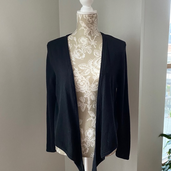 Isabella Bird Black Tie Front Cardigan - Picture 2 of 7